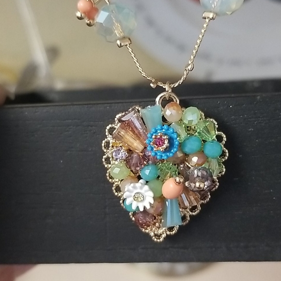 Betsey Johnson Weave and Sew Heart necklace. NWT - Picture 5 of 7